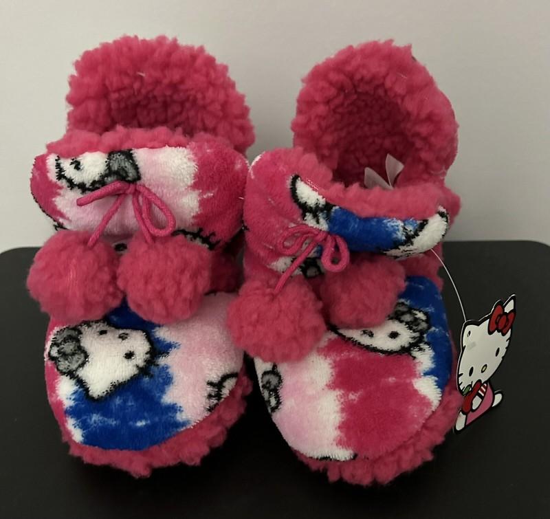 NWT Hello Kitty by Sanrio Pink Plush Bootie Slippers Girls Size 11-12 $30 Tag