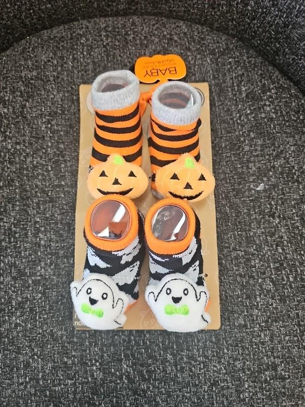 NWT Infant 0-9 Months Halloween Booties Ghost & Pumpkin Rattles Baby Essentials