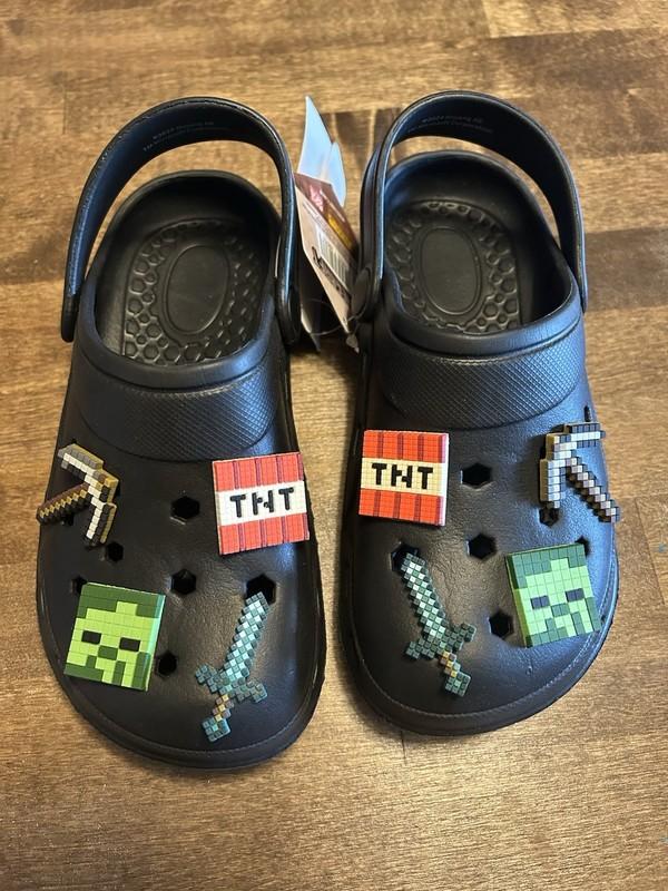NWT Minecraft Boys Girls Clogs Shoes Sandals Black 11 11.5 Youth Mojang Studios