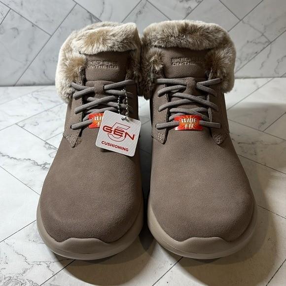 NWT Skechers Womens On The Go City 2 Dark Taupe Suede Faux Fur Ankle Boots 9.5W