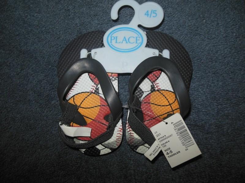 NWT The Children's Place 4/5 Toddler Boys Flip Flops Sandals Back Strap