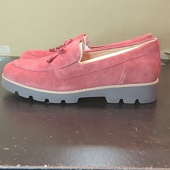 NWT Vionic Womens Syrah Red Finley Suede Front Bow Loafer Shoe Size 8W WIDE