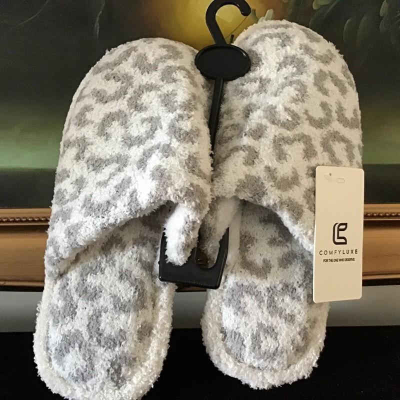 NWT Women's Microfiber Comfy Luxe Leopard Print Indoor Slide Slippers Gray S/M