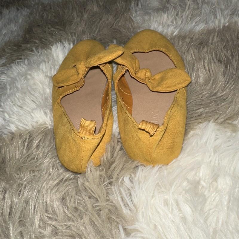 Old Navy Almond Toe Sunflower Gold Yellow Ballet Flats Girl’s 9 Boho Bow Strap