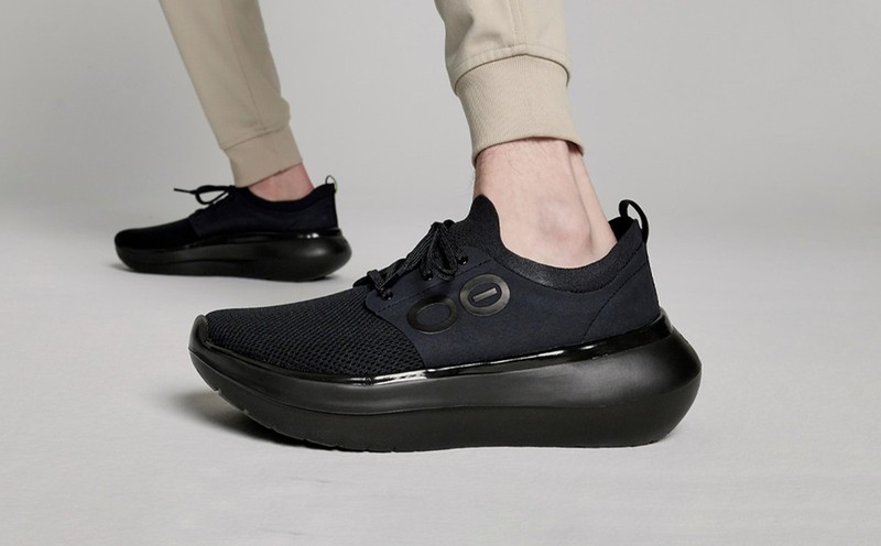 Oofos Men's OOmy Stride All Black Size 12 New NIB Comfort Recovery Athletic