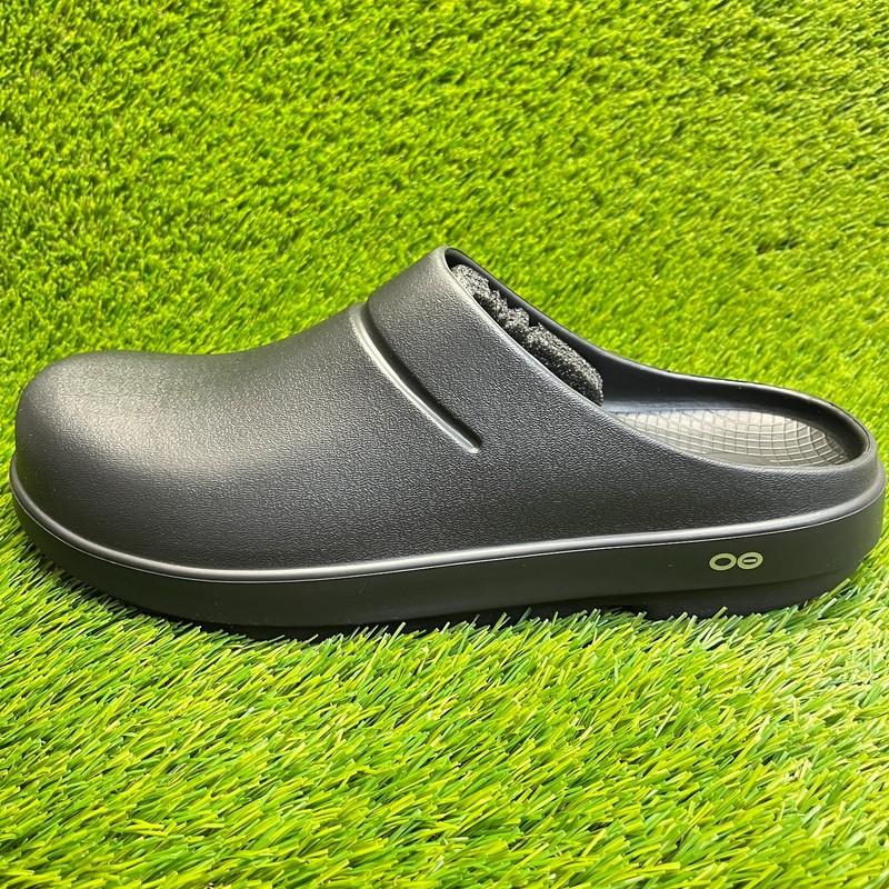 Oofos OOcloog Mens Size 13 Black Casual Walking Slip On Recovery Clog Sandals