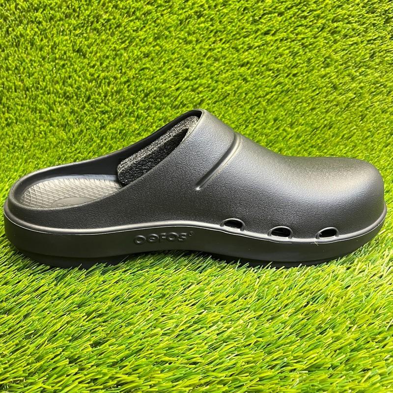Oofos OOcloog Mens Size 13 Black Casual Walking Slip On Recovery Clog Sandals