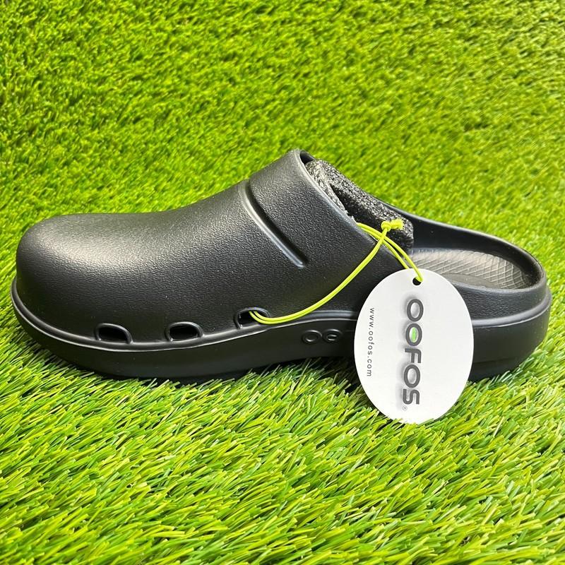 Oofos OOcloog Mens Size 7 Womens 9 Black Slip On Recovery Clog Sandals