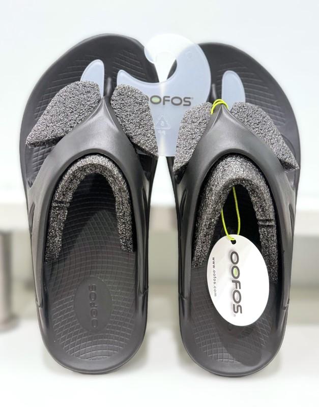 Oofos OOriginal Thong Unisex Sandals Black - Men's US 6/ Women's US8