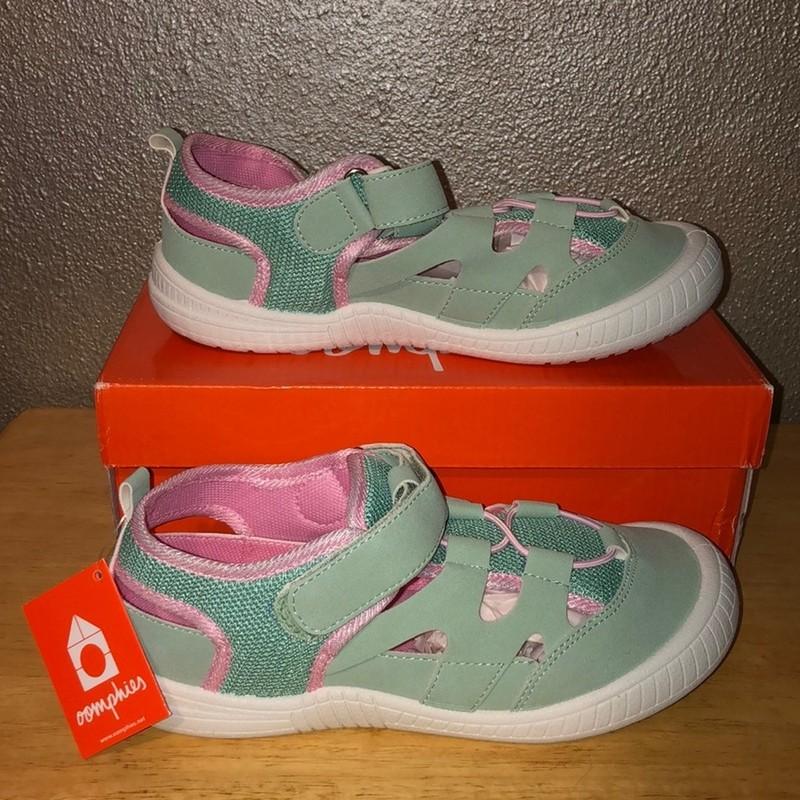 Oomphies Delta Mint Casual School Summer Play Athletic Sandals NIB 3Y