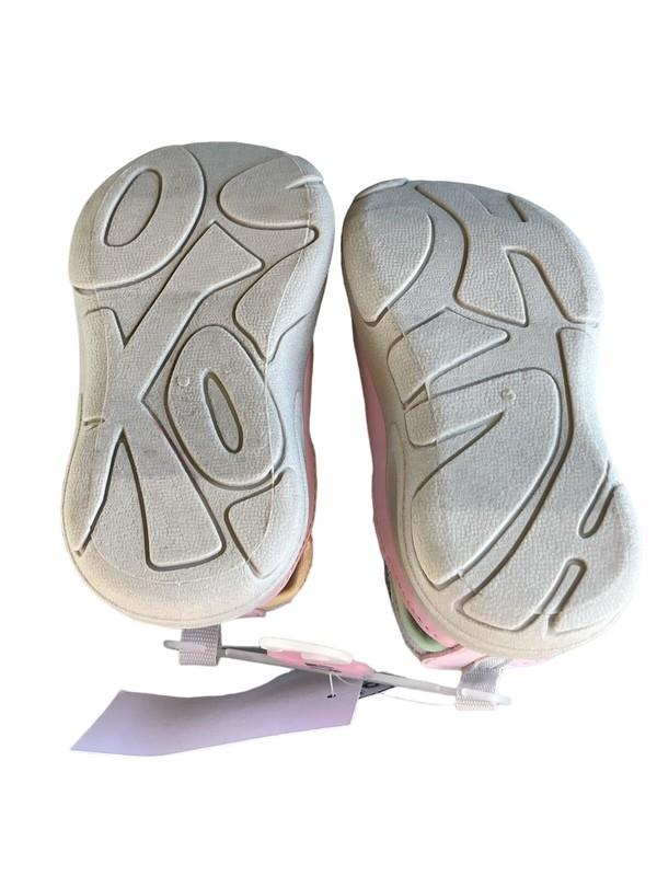 OshKosh B’gosh Rainbow Size 5 Toddlers Sandals Shoes Rainbow Girls Washable NWT