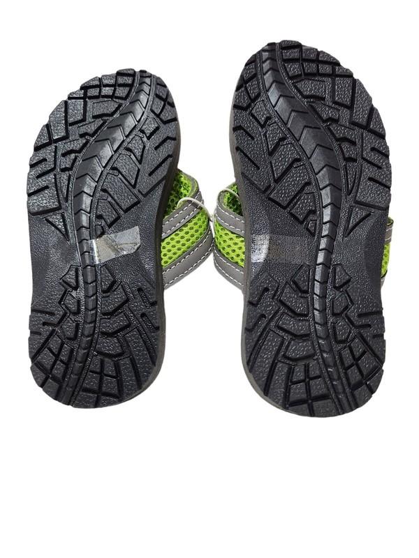 OT REVOLUTION BOYS FLIP FLOPS MEDIUM