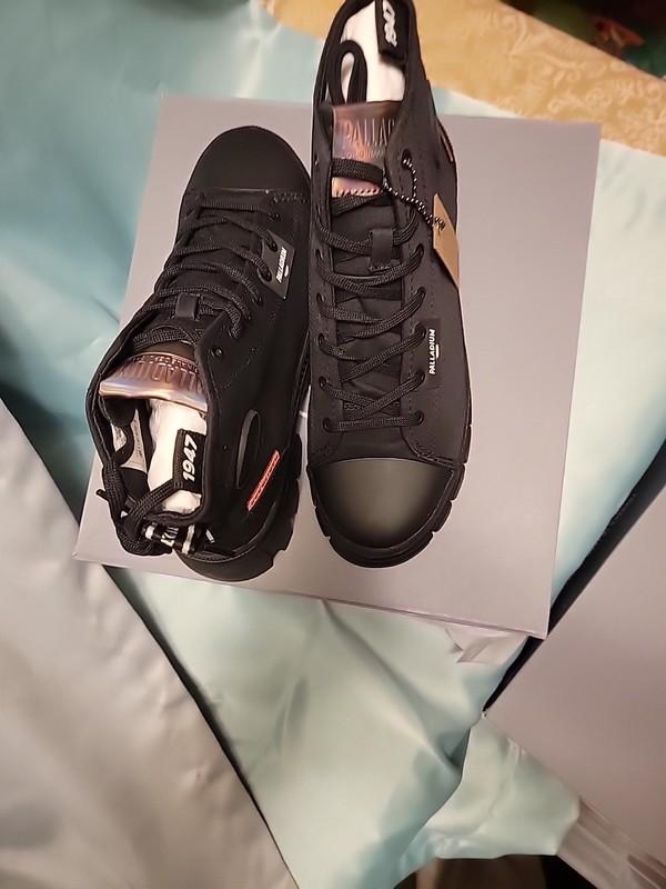 Palladium Womens 9 Revolt HI TX Platform Boots Black / Black New In Box