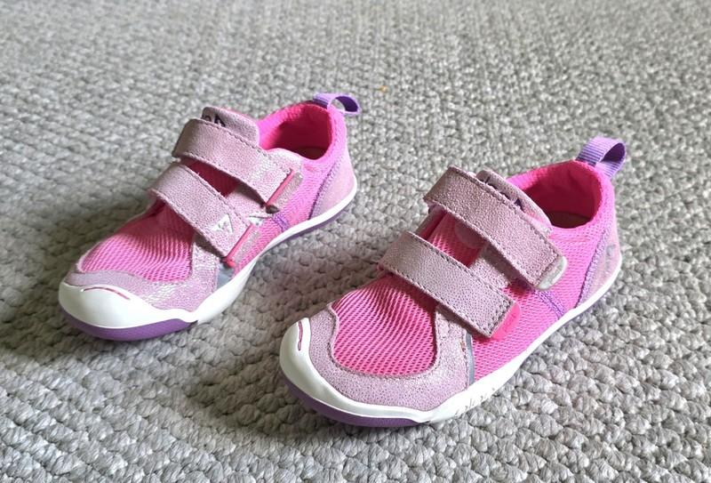 Plae TY Pink Dewberry Laceless Sneakers Little Kids Size 11.5