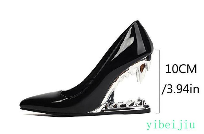 Point Toe Slip-on Metal Teeth High Wedge Heel Fashion Pumps Patent Leather Shoes