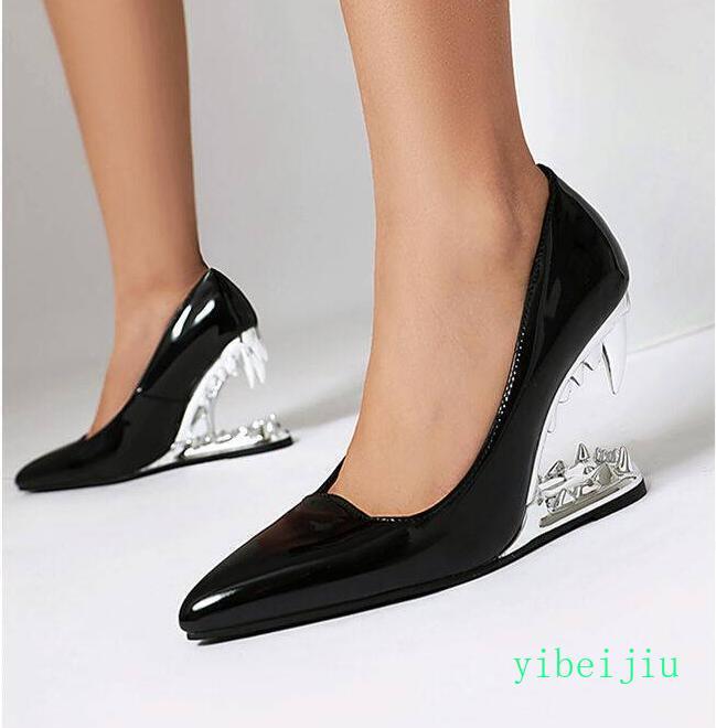 Point Toe Slip-on Metal Teeth High Wedge Heel Fashion Pumps Patent Leather Shoes