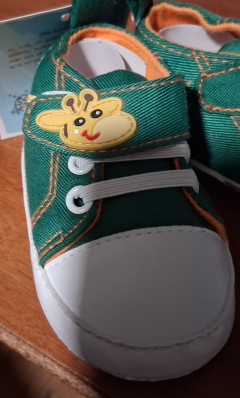 RABEISIR 0-6 MONTHS SLIP ON GIRAFFE SNEAKERS NWT