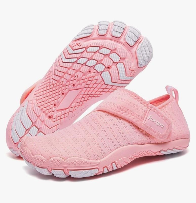 Racque Girls Water Shoes. Quick Dry. Lightweight. Pink. Size 29 (US12)
