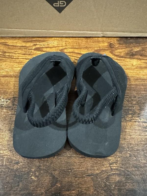 Rainbow Toddler Sandals Size Baby 7-8 Black Flip Flops Thong Shoes Summer Beach