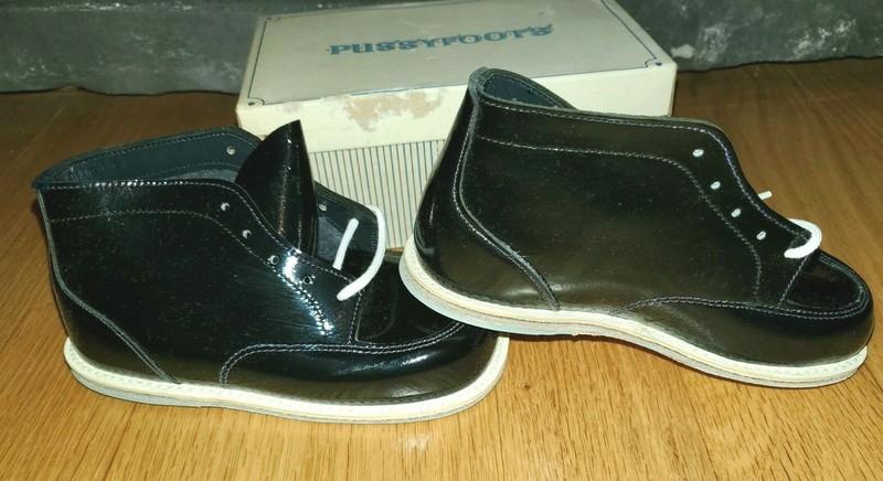 RARE Pussyfoots By Savage Vintage Leather Baby Shoes NEW OLD STOCK