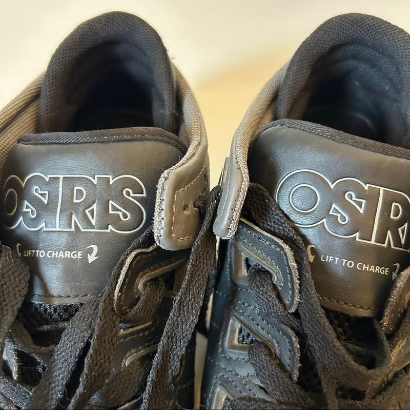 READ Osiris D3V Shoes Youth Men’s Sz 5 80196 LED Light Up Chargable