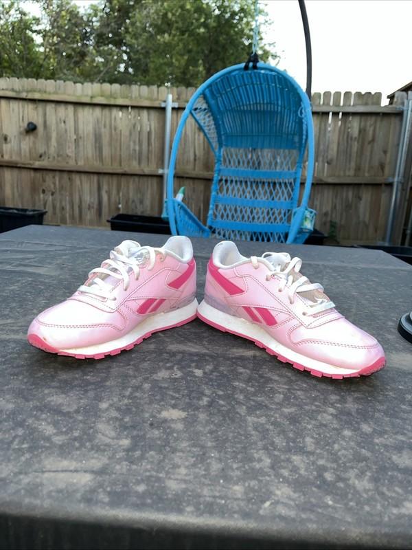 Reebok Classics Girls Pink And White