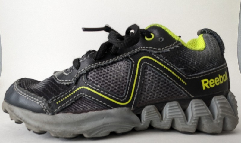 Reebok ZigTech Boys Youth Shoes Size 12.5 Black Gray Neon Green Running Sneakers
