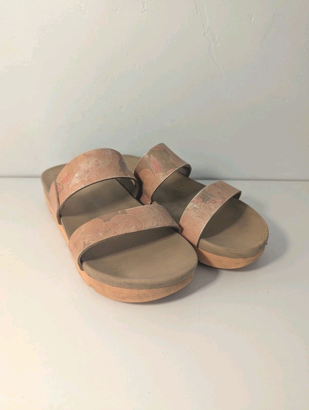 Reef Cushion Vista Sandals Kids Size 4/5 Beach Outdoor Vacation