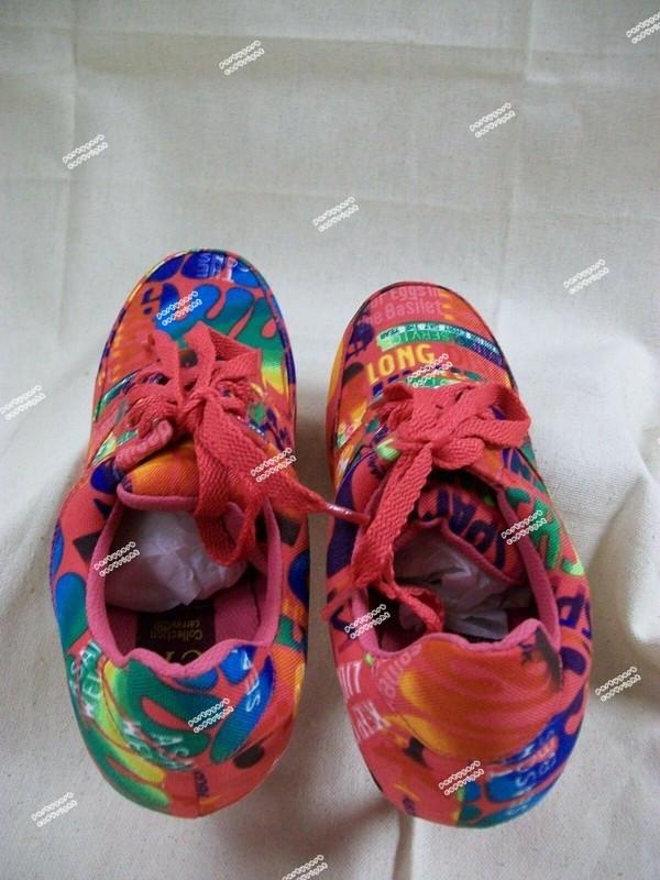 Retro 80s Lace Up Tennis Shoe Heels Valley Girl Graffiti Hip Hop Rapper Comic 10