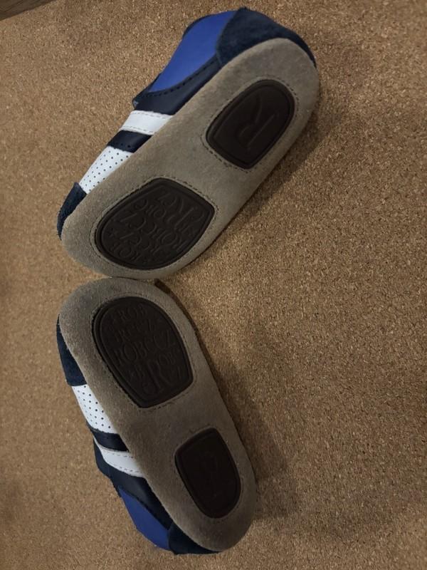 Robeez Blue Baby Sneakers Sz 9-12 Mo