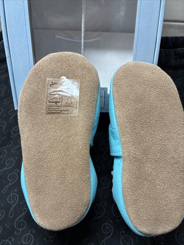 Robeez Soft Sole Bunny Bike (NEW) Size 0-6 Months