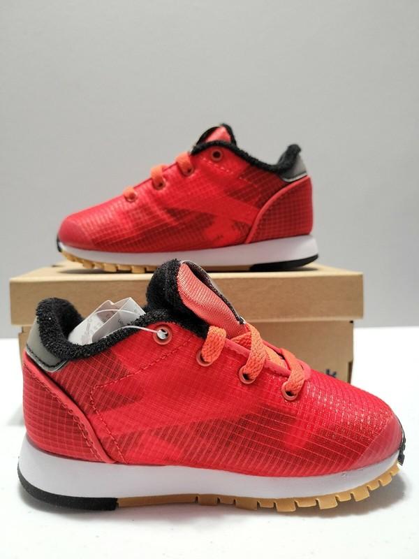Roobok Classic CL Leather ATI Red Athletic Sneakers Kids Size 6 New In Box