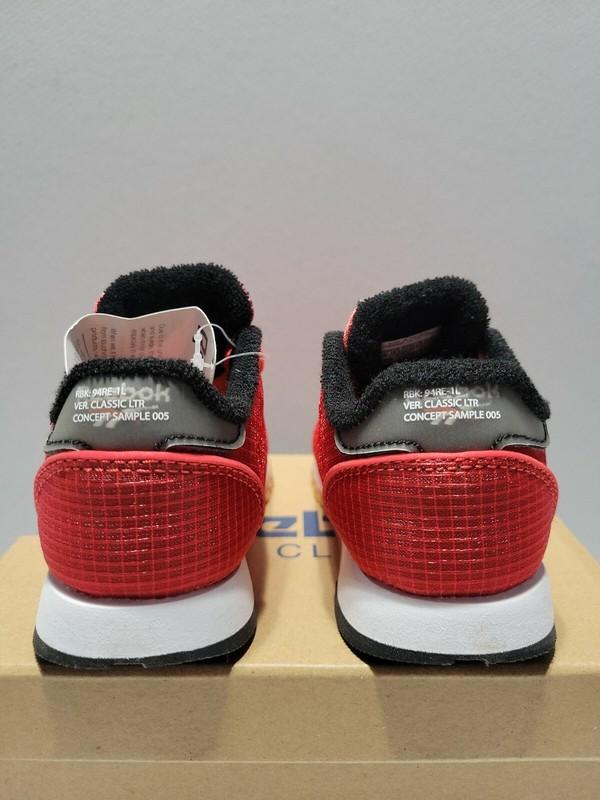 Roobok Classic CL Leather ATI Red Athletic Sneakers Kids Size 6 New In Box