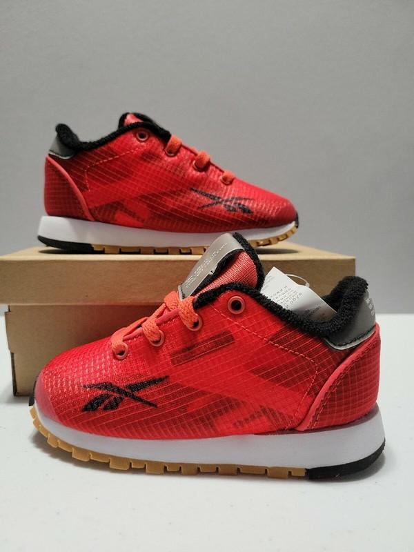 Roobok Classic CL Leather ATI Red Athletic Sneakers Kids Size 6 New In Box