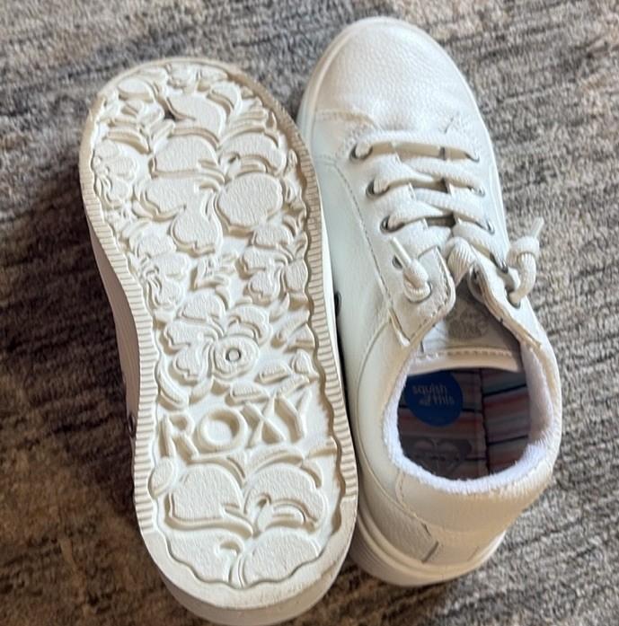 Roxy Girls Platform White Sneakers - Size 1 - No Tie - With Box