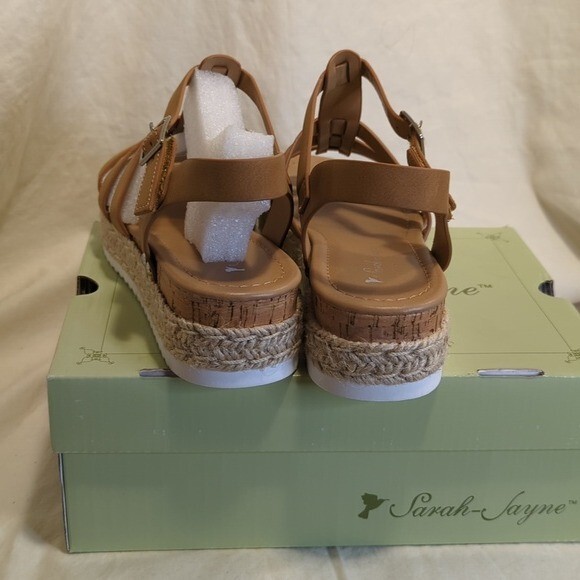 Sarah Jayne Girls Tan Trader-S Sandals New In Box 3