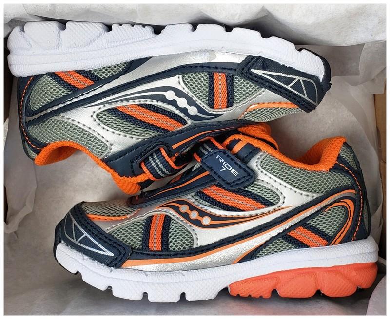 Saucony Little Kid's Boy Baby Ride Sneaker Shoes Size 5