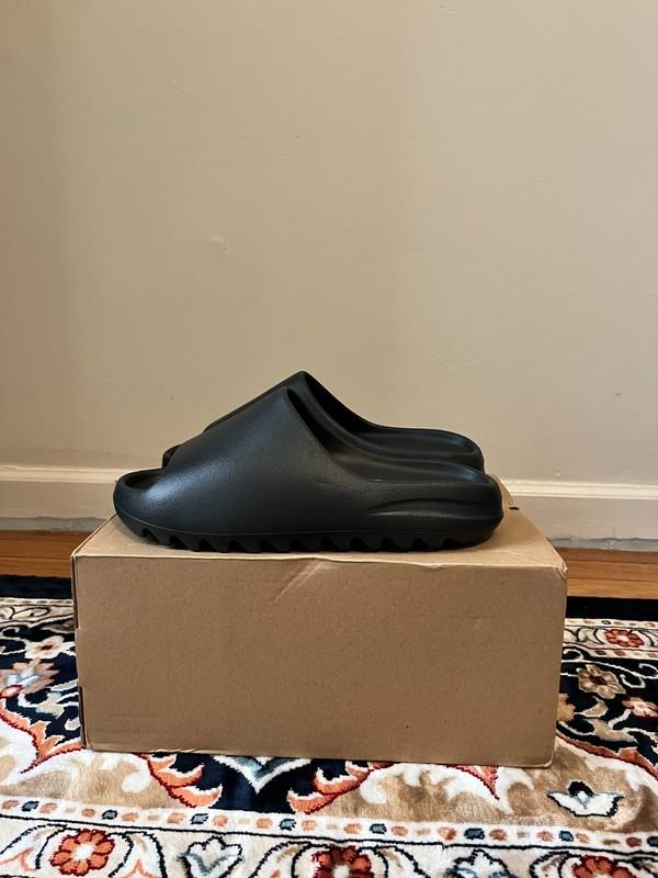 SIZE 10 - ADIDAS YEEZY SLIDES ONYX BLACK (AUTHENTIC)