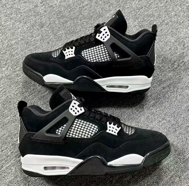 Size 10 - Air Jordan 4 Retro White Thunder