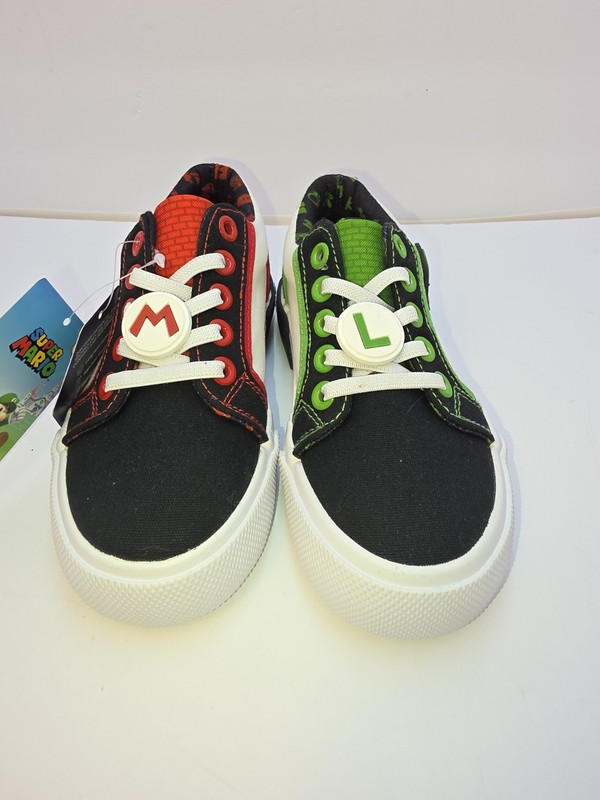 Size 10 Boys Super Mario Sneakers With OrthoLite Foam Nintendo New W/ Tags