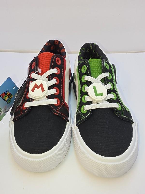 Size 10 Boys Super Mario Sneakers With OrthoLite Foam Nintendo New W/ Tags