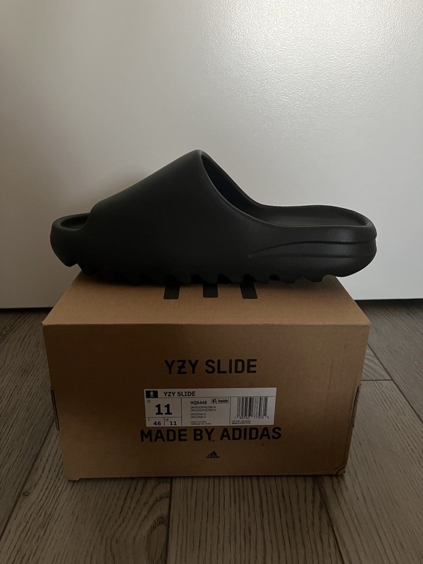 Size 11 - Adidas Yeezy Slide Onyx (100% AUTHENTIC BRAND NEW FREE SHIPPING)