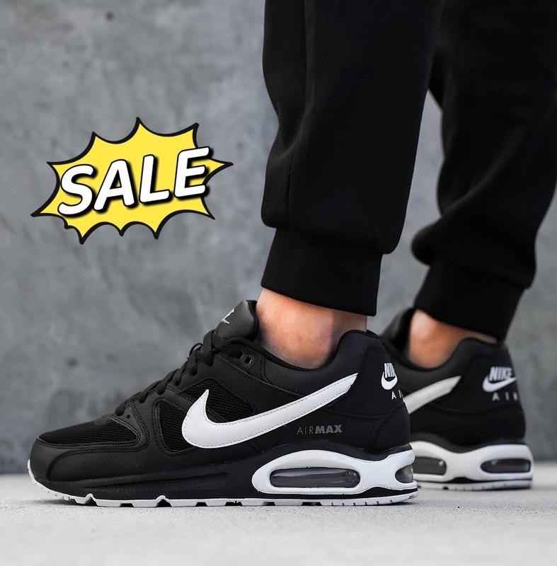 Size 11 - Nike Air Max Command Black White