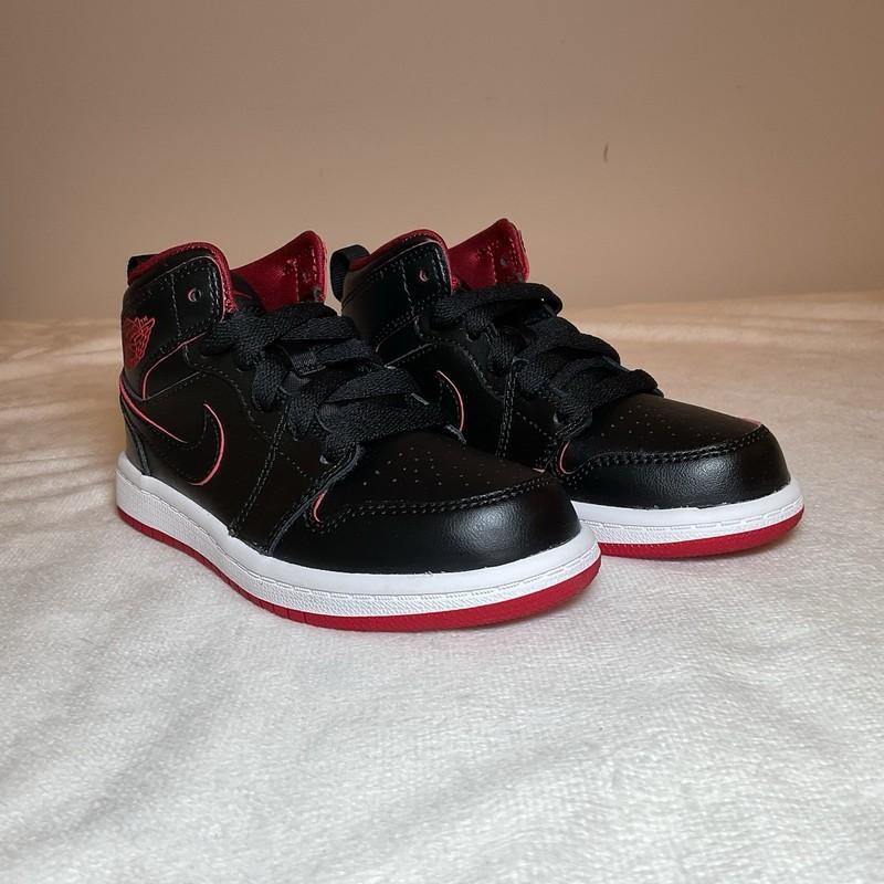 Size 11 (PS) - Jordan 1 Retro Mid Gym Red - 640734-605