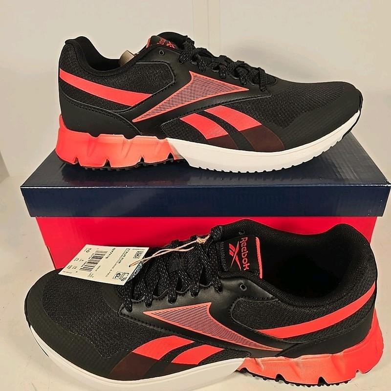 Size 11 - Reebok Ztaur Run Black Dynamic Red