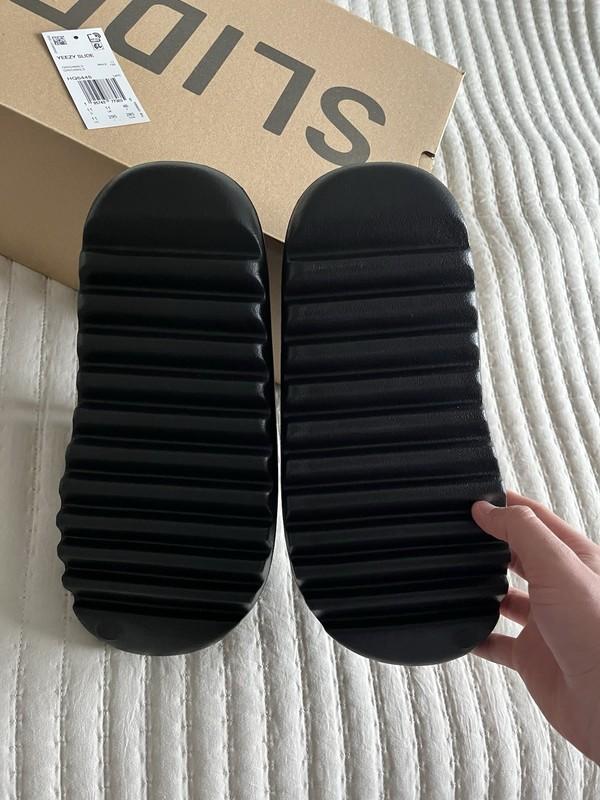 Size 11 - Yeezy Slides ONYX Brand New 100% Authentic "FREE FAST SHIPPING"