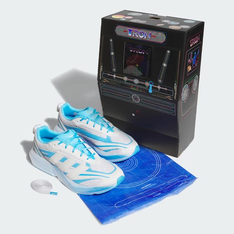 Size 12 - Adidas Lightblaze Glow Black Carbon