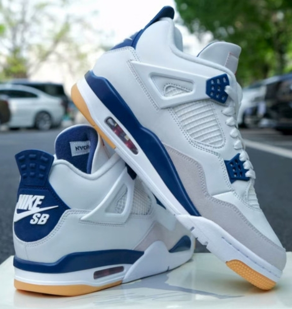 Size 12 - Nike SB X Air Jordan 4 Retro SP Navy