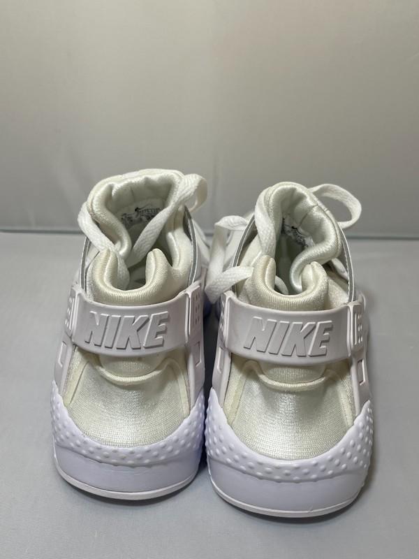 Size 4.5 (GS) - Nike Huarache Run Low Gray - 654275-001