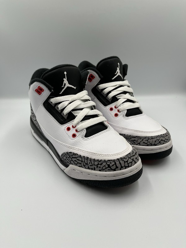 Size 5.5 - Air Jordan 3 Retro Infrared 23